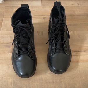 Nike Women Tactical Boots size 6.